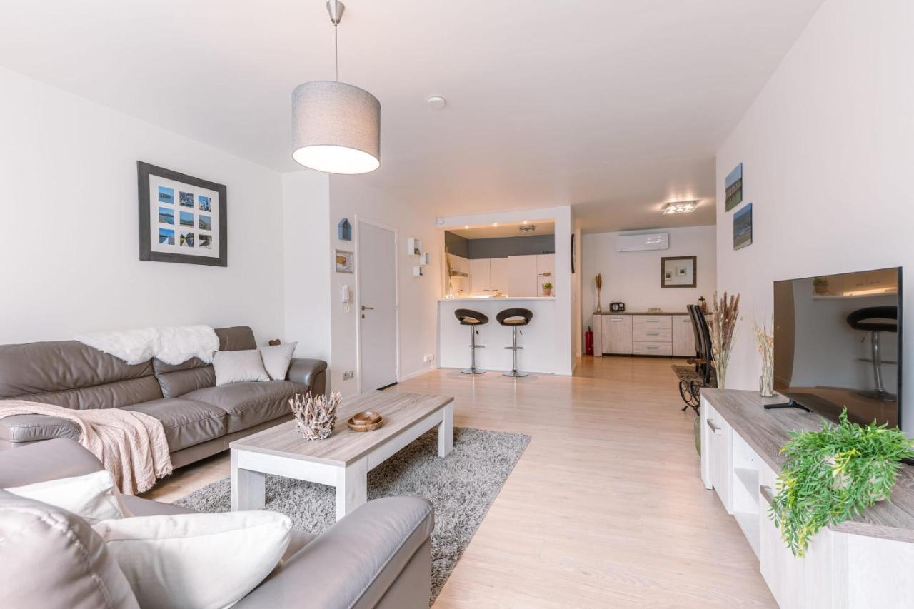 Charming Apartment Near The Beach Blankenberge Esterno foto